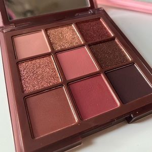 HUDA BEAUTY Nude Obsessions Eyeshadow Palette